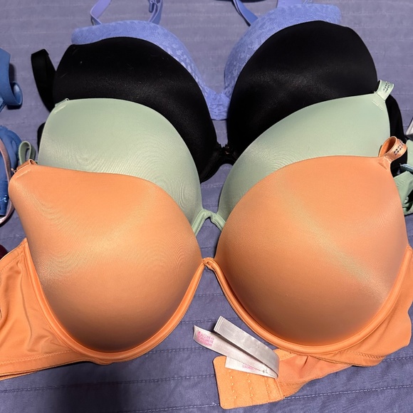 Victoria's Secret Other - 36 DDD Victoria Secret Bras